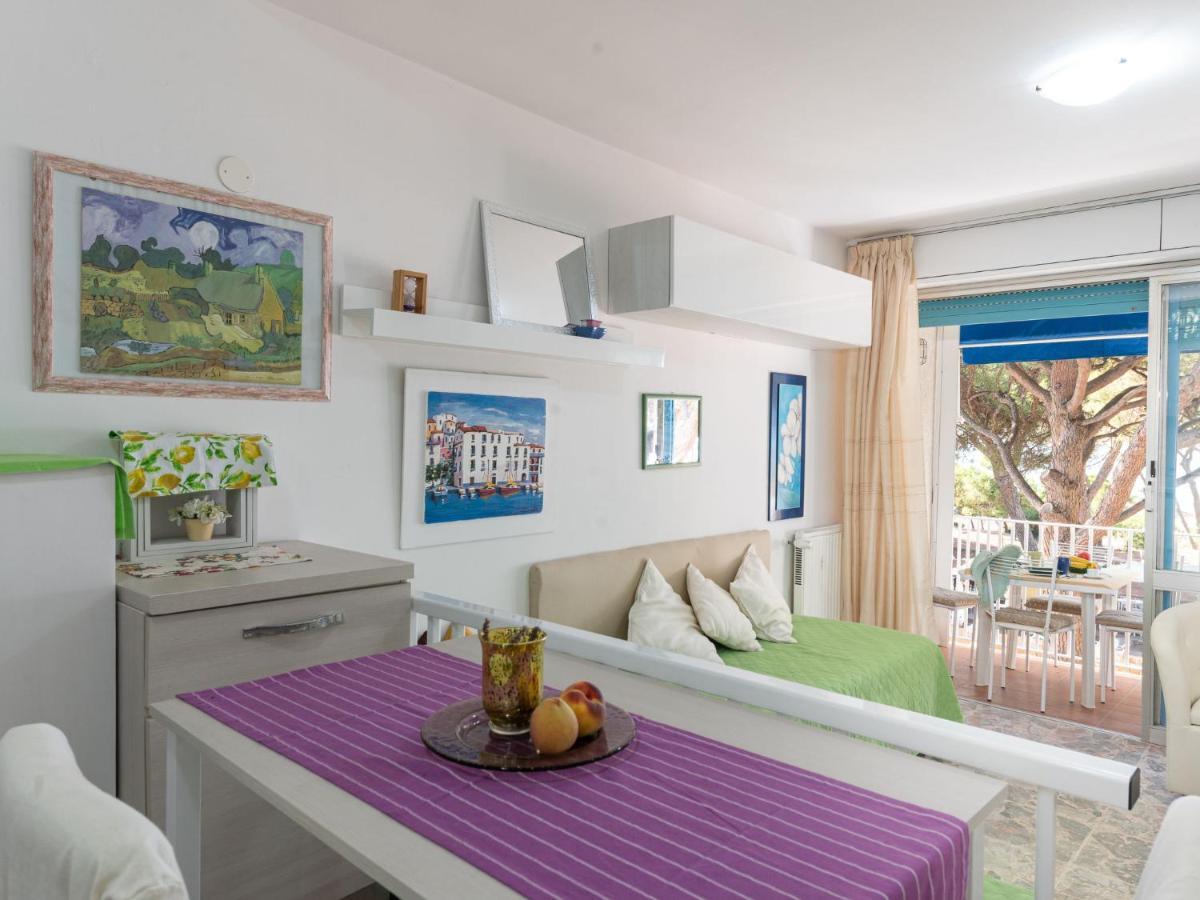 Apartment La Pineta By Interhome Casa Sant'Eugenia Екстер'єр фото