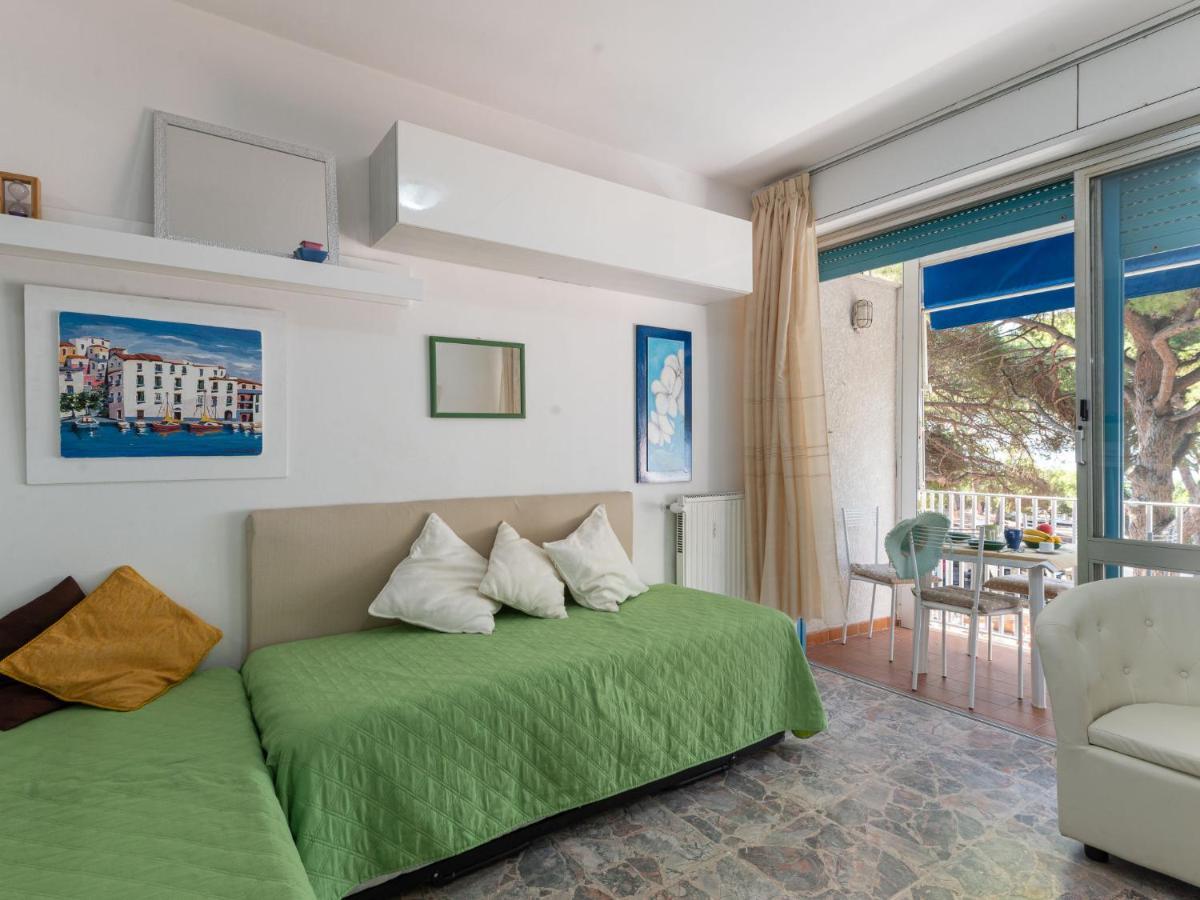 Apartment La Pineta By Interhome Casa Sant'Eugenia Екстер'єр фото